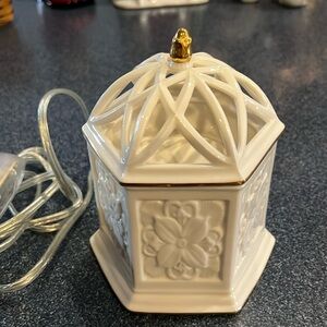 GOLD CANYON GAZEBO STYLE SCENT POD WARMER ~SOFT WHITE ~ WITH 12 PODS